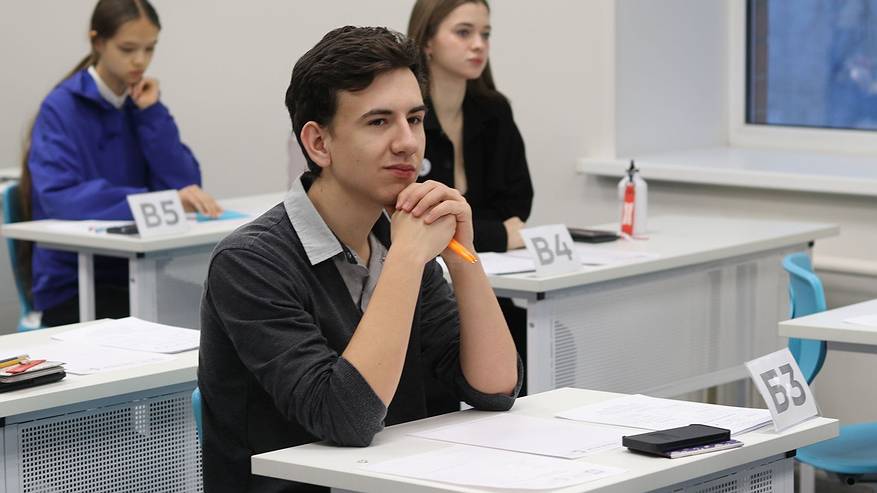 Главная картинка новости: Сотни школьников Коми вступили в борьбу на региональном этапе олимпиады