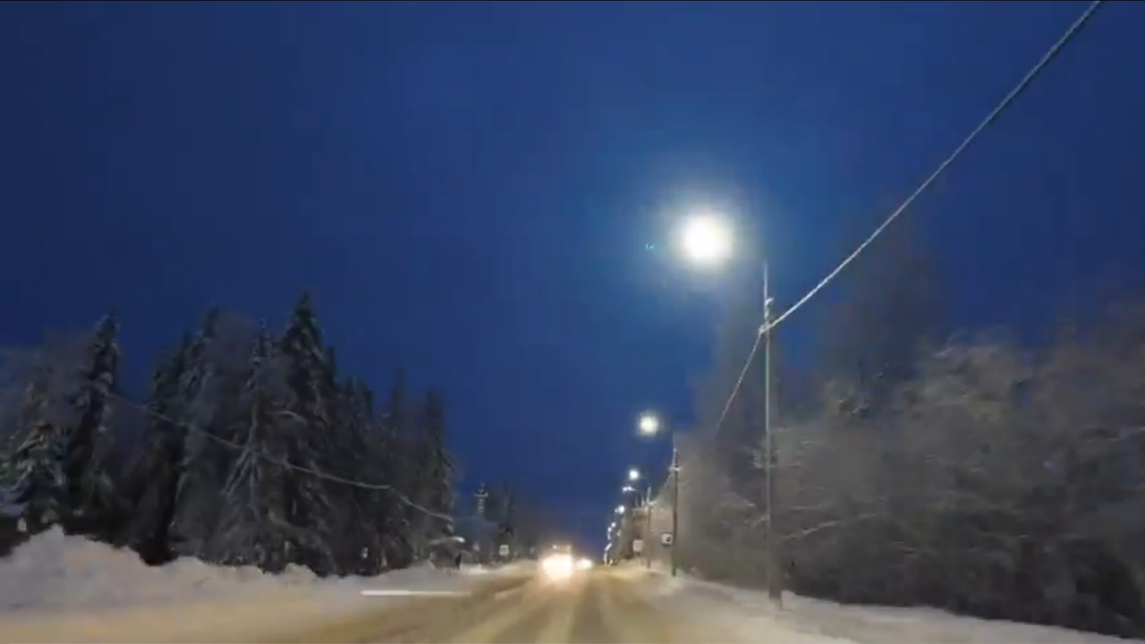 Главная картинка новости: Более 13 километров дорог осветили в Сыктывкаре за год