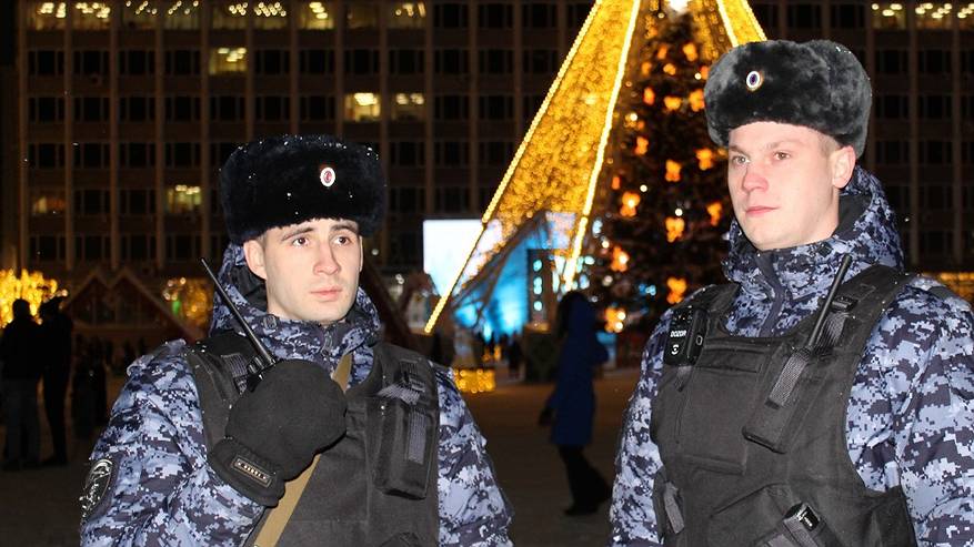 Главная картинка новости: Росгвардейцы обезвредили в городах Коми агрессоров с ножом и топором