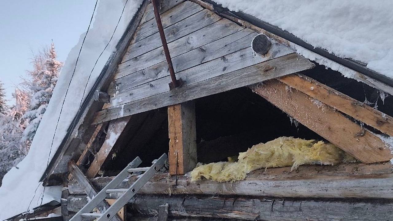 Главная картинка новости: Пожары в хозяйственных строениях произошли в двух районах Коми