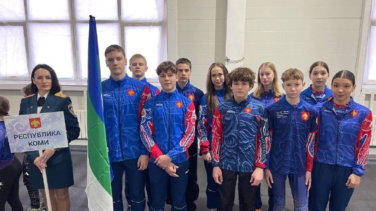 Главная картинка новости: Сборная Коми взяла золото на стартах пожарных в Вологде