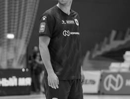 В аэропорту в Коми после кубкового матча умер футболист