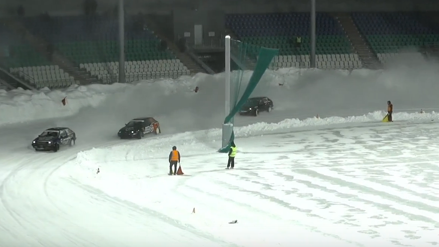 Главная картинка новости: Пьедестал первого этапа "СуперШипа" разделили гонщики из Сыктывкара и Кирова