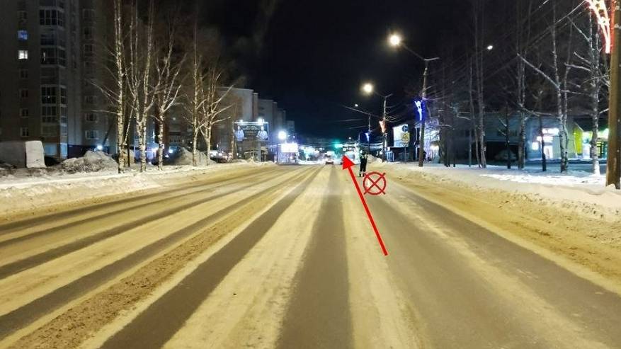 Главная картинка новости: В Сыктывкаре пассажирка автобуса получила травму после резкого торможения