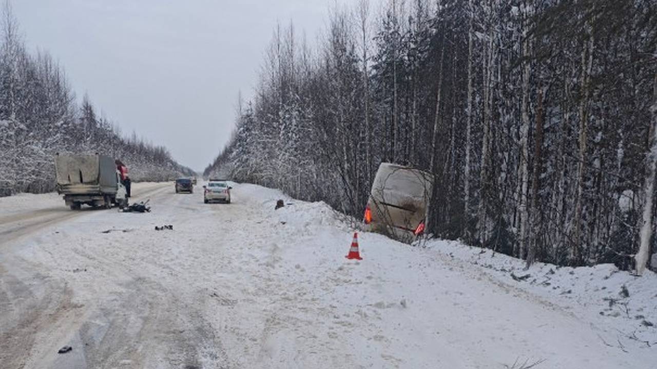 Главная картинка новости: Количество жертв ДТП с экскурсионным автобусом в Коми увеличилось