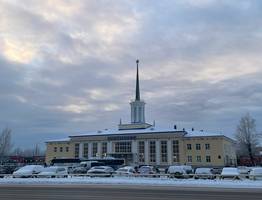 Сыктывкарец пытался продать винтовку у здания железнодорожного вокзала