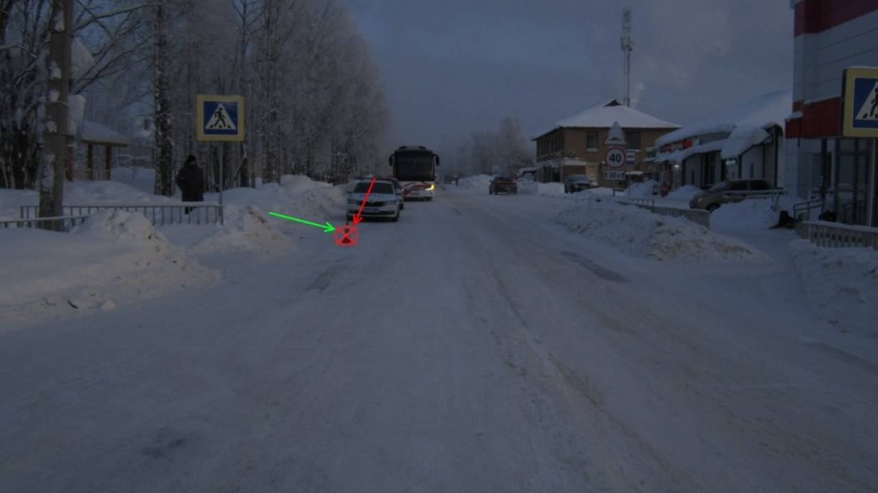 Главная картинка новости: В Коми опытная автоледи на Daewoo Matiz сбила женщину, переходившую дорогу вне "зебры"