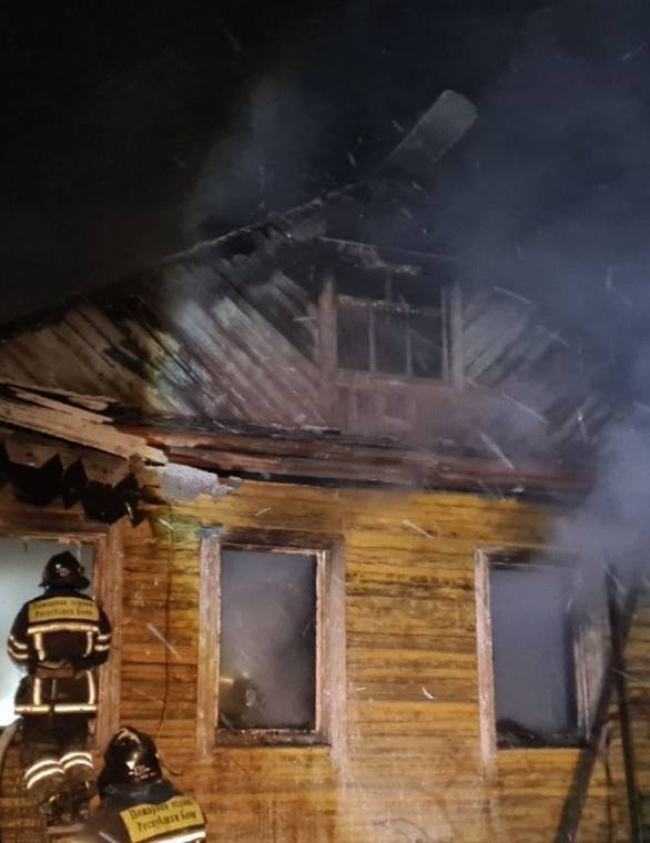 В Коми при пожаре в частном доме погиб 66-летний сельчанин