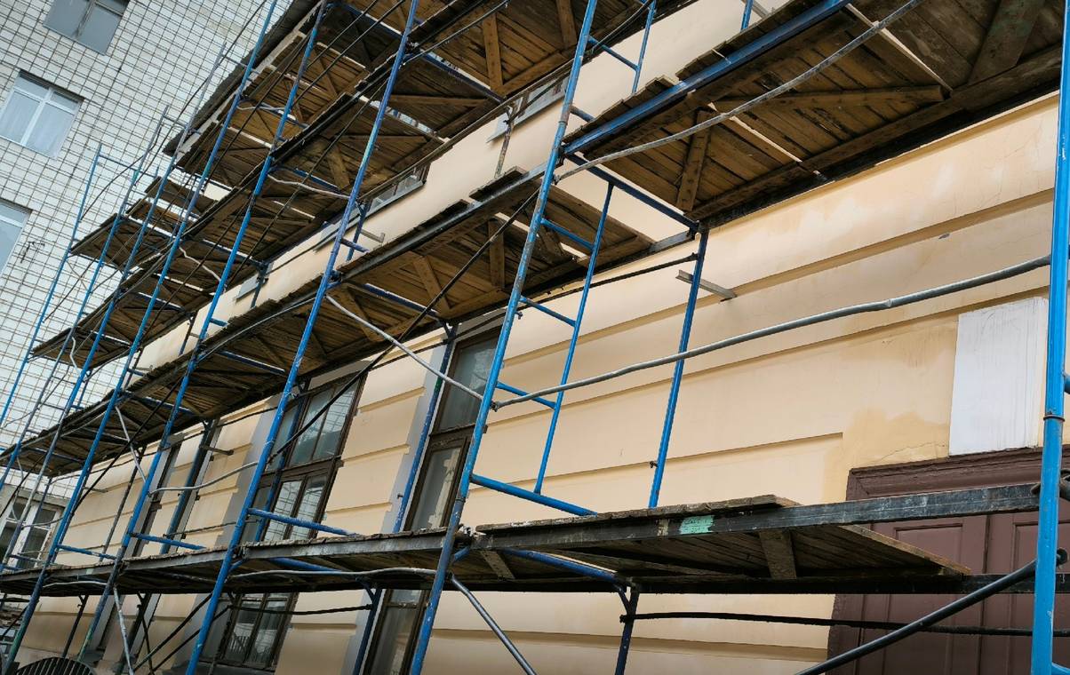 В Коми следствие завершило дело о гибели рабочего, упавшего с крыши