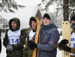 В Коми в состязаниях с прыжками через нарты и гонкой на лямпах определили лучшего "Тугана"