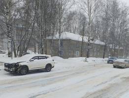 В трех авариях в Коми пострадали водитель, пешеход и пассажирка